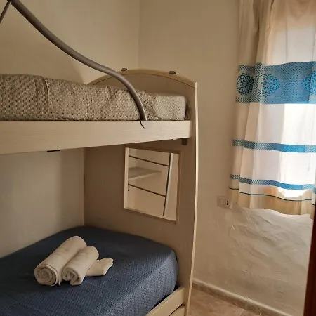 Holiday home Le Farfalle In Trifamiliare Porto Istana