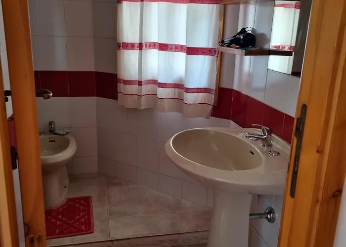 Ferienhaus Le Farfalle In Trifamiliare *